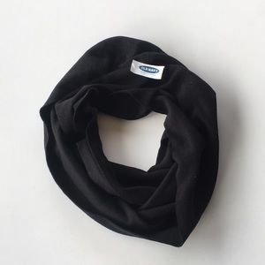 ⭐️OLD NAVY black scarf